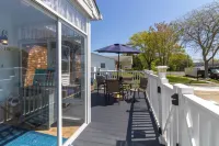 Coastal Cottage! Brand New Listing!