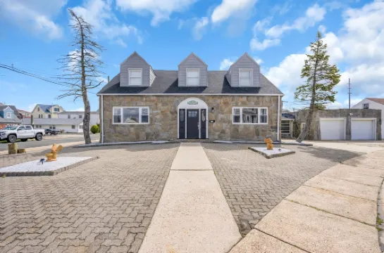 Seaside Heights Home- All Season Swim Spa with Bay Views & Game Room!