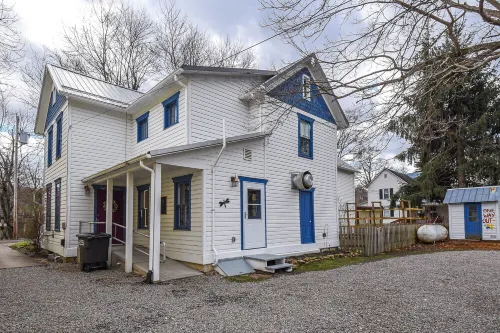 The Riverside - Stay on the River - 15 minutes to Deep Creek and Wisp!