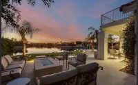 Lakefront Getaway with Infinity Pool and Pontoon
