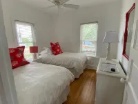 GORGEOUS, RECENTLY RENOVATED, WATERFRONT COTTAGE