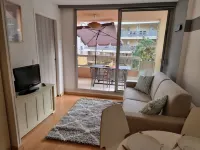 Studio in Residence with swimming pool and solarium, 5 minutes from the beach