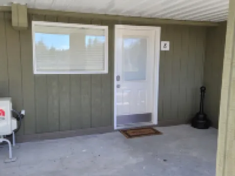 Jack's Place Hotels in Interlochen