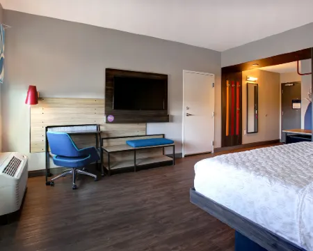 トゥルー バイ ヒルトン アルコア ノックスビル エアポート アルコアのホテル