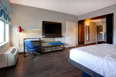 Tru by Hilton Alcoa Knoxville Airport Отели в г. Меривиль