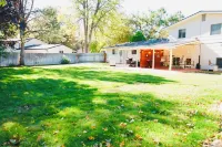 A Charming 1-bdrm basement apt in the CENTER of Boise. Pet friendly!