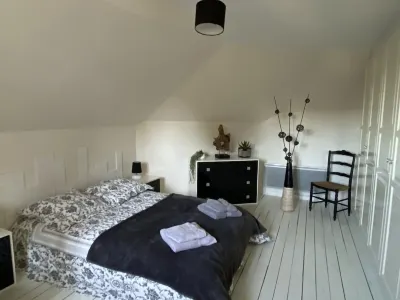 Charming T3 apartment in the historic center of Dinan Hotel in zona Porte du Jerzual