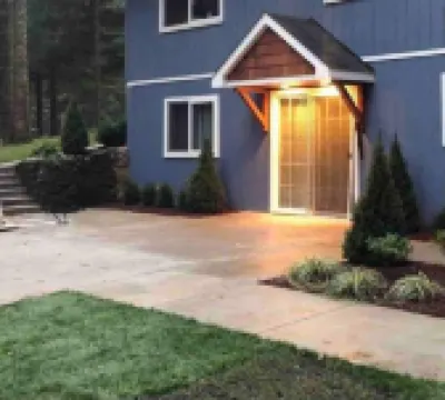 Silver Falls Luxury Studio-1/2 mi from Silver Falls