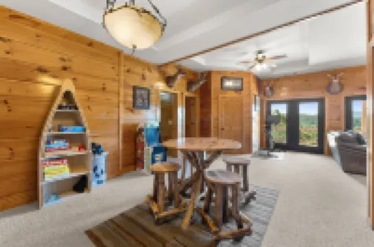 🌄Sleeps up to 16 🌄 Pristine Mountain Views from Downtown Helen ⛰️