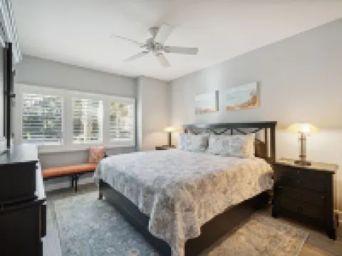 Close to the Beach- Golf View, 18th Green, Turtle Point Hotels in Kiawah Island