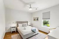 Sea La Vie - A Stunning Beach Retreat!