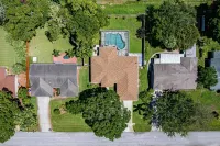 Exceptional Pool Home in Vero Beach