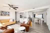 Heated POOL Oasis DOG/FAMILY Welcome! 6mi-BEACHES & 2mi to DWTN! Fast/Free WI-FI