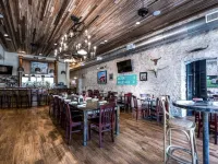 Remodeled historic cottage, 2-min walk to downtown. 哈密爾頓縣酒店