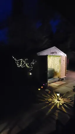The Lazy Cottage at the base of Pikes Peak w/private hot tub