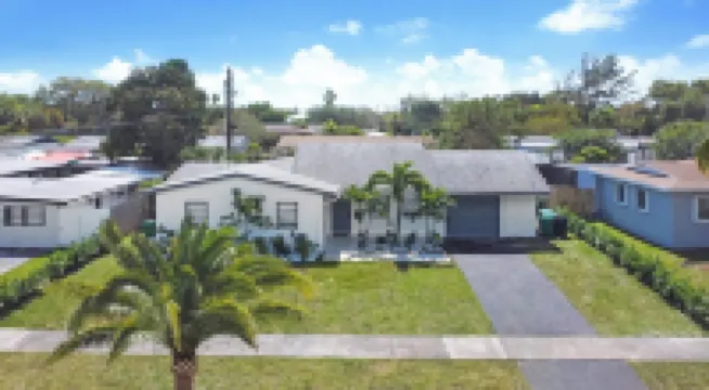 Beautiful 5Br Home • BBQ, Playground, Court & Pool