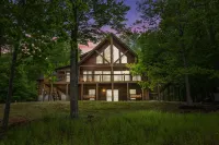 Secluded Cabin w/ Natural Swim Hole-HotTub-Trails