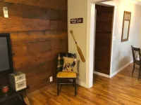 The Nest a Cozy Cabin at Table Rock Lake - two blocks to water, large deck