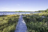 Idyllic Wisconsin Lake Front Cabin on Fabulous Cisco Chain
