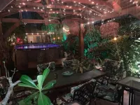 Amazing Palm Beach RETRO Hot Tub Pool Arcade Tropical Home -  Apartamentos vacacionales