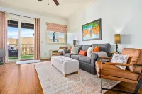 Aubie's Penthouse ~ 3/2 condo in Auburn, Alabama!