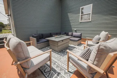 Lake Wawasee FROG House, Surround Sound & Bikes