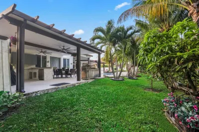 Family 4Br Escape  Pool • Arcade • Sleeps 12 Hotels near Colonial Palms Plaza