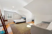 New Deck!  Private 1 Acre Family Friendly Home - Heated Pool, Home Office & Gym