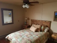 Resort Condo/Relax/ enjoy the outdoors/mountains. Easy access in Winter/ Ruidoso