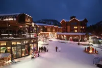 Mammoth 3 BD/2 BA Condo with Balcony, Patio & Private Spa/Hot Tub - Pet Friendly - 2-Star