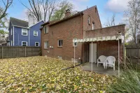 Cozy home near university, Pet-Friendly & Family-Friendly Neighborhood