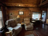 Cozy Cabin located in the heart of the Black Hills, but close to Deadwood & Lead