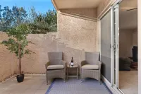 Central East Valley / Community Pool / Privacy