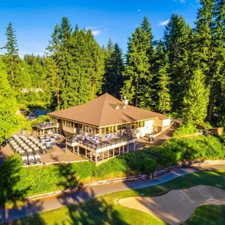 Beautiful Lake Whatcom/Sudden Valley House Rental steps from the water