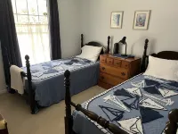 Sunrise Side Retreat - Sleeps 7 - 3-Star