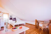 Escelente Villa Familiar con Piscina Privada en el Centro de Corralejo Playa -  Ferienhäuser