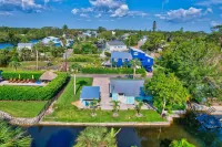 Charming cottage with views of the Imperial River