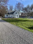 Recently updated apartment in a Triplex unit #1 close to wineries and the lake.