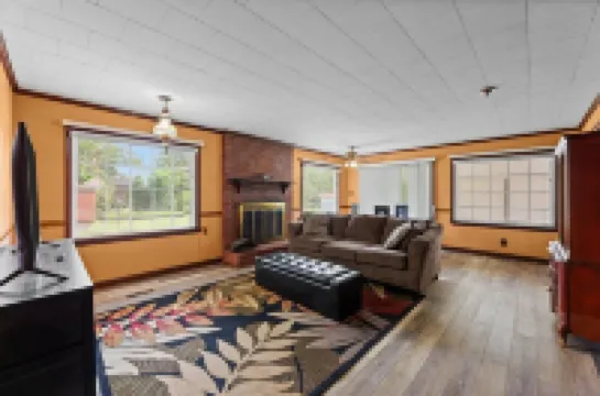 Charming 3-bedroom house in welcoming New Bern with WiFi, AC