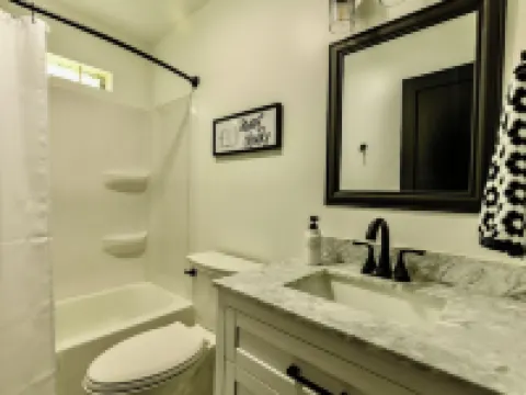 Speedway "Finish Line" House Hoteles en Speedway