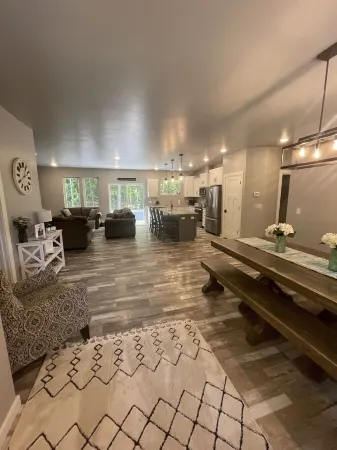 4 Master Suite Home That Sleeps 12 in the Heart of Door County ~ Hot Tub