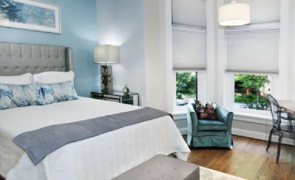 Historic Victorian Duplex Brownstone Downtown, Steps to White House & Georgetown Hotels in West End