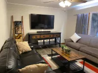 The Great Lake Escape - 1 Mile to Downtown PC / Walking Distance to City Beach