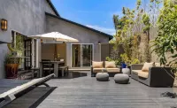 Pool House Oasis Close to Venice and Marina