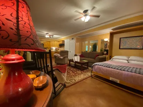 Get original accommodations or supersize with our new"Blueroom" master bedroom.