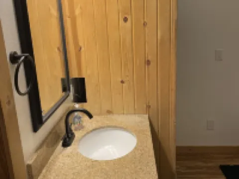 Cozy first floor at the heart of downtown Viroqua Hotel di Viroqua