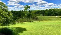 Workman's Wildlife Haven, Secluded country setting vacation cabin