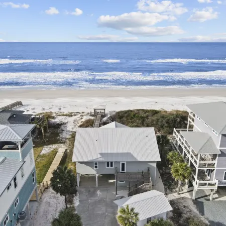 6 Bed/3 Bath North Cape San Blas Beach Front Home - Steps to the Ocean!!