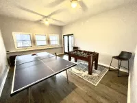 Its Fall!  Amazing Lakefront 4-4 Retreat-Newly Decorated! Stunning Sunsets!