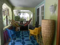 Beautiful & Large Bedroom  in B&B in Exquiste  Tropical  Home- Centrally located